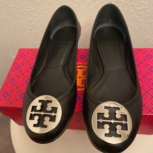 Tory Burch original Reva ballet flats (size 10) Black w/ silver buckle